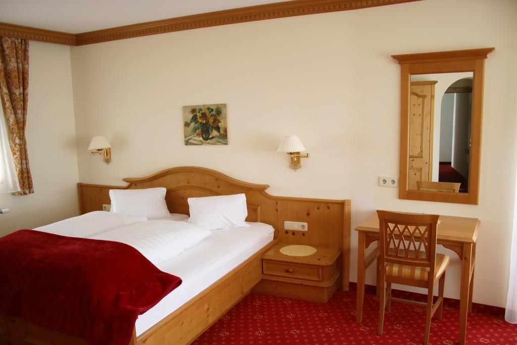 Hotel Schoene Aussicht 칼티트슈 외부 사진